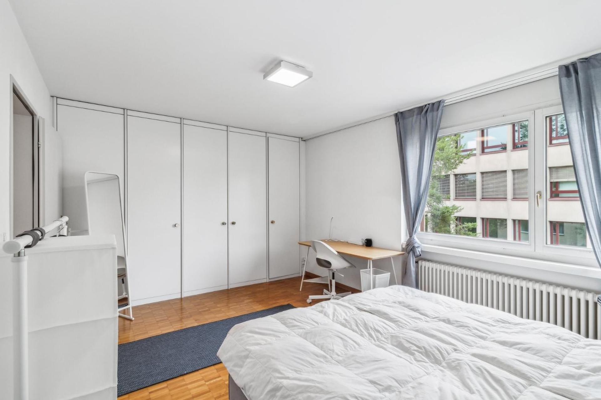 Apartment Chic 3-bedroom Near Center Zurich