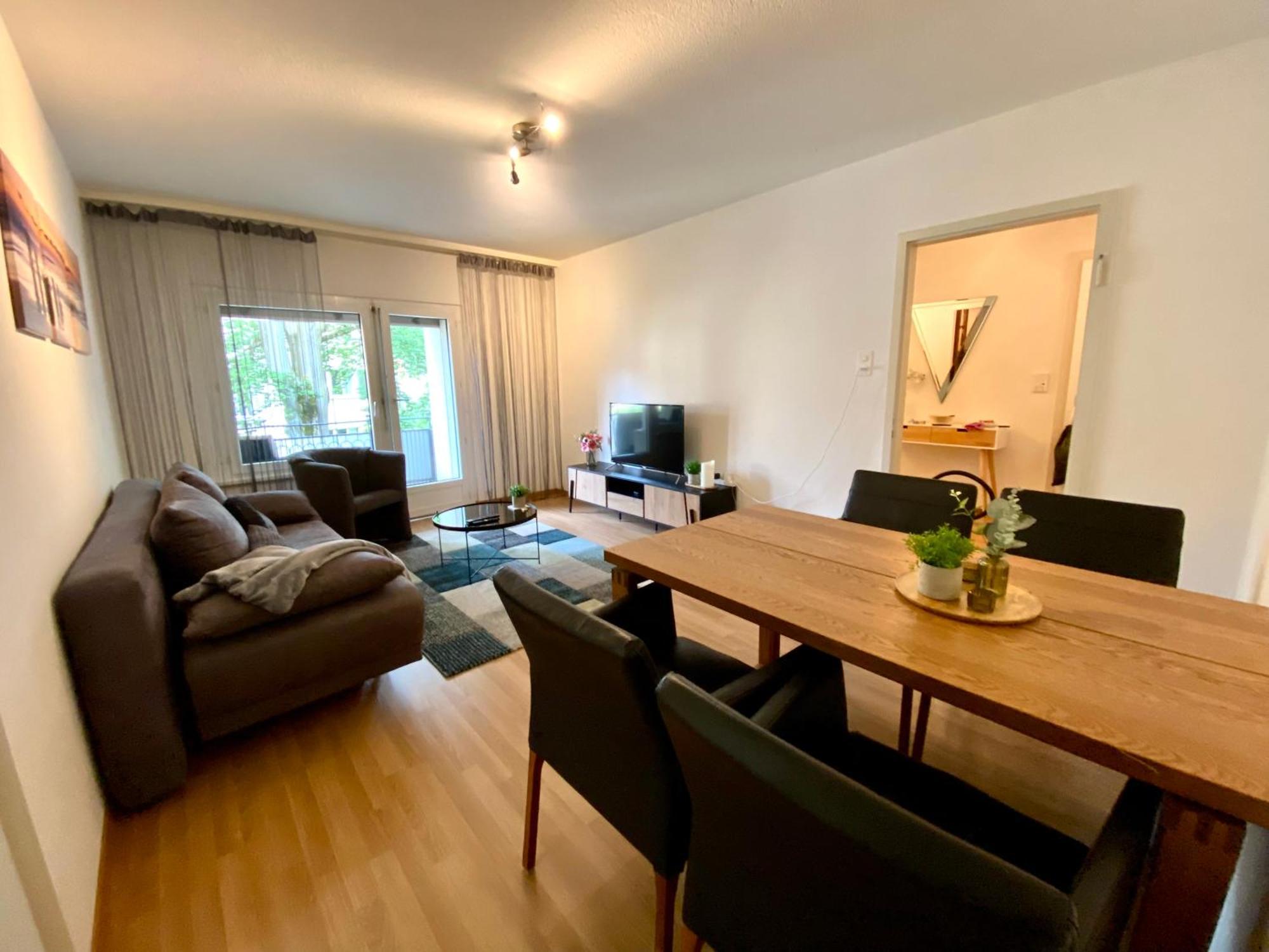 Modern Eingerichtete Stadtwohnung In Wollishofen Zurich
