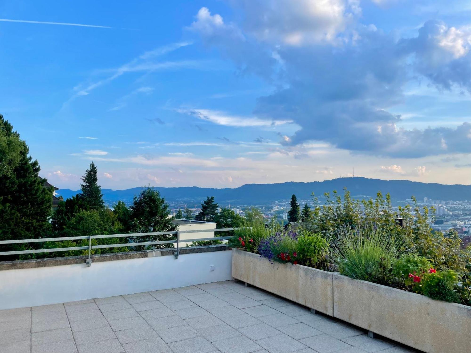 Apartment Luxury, Quiet Flat Overlooking Zurich