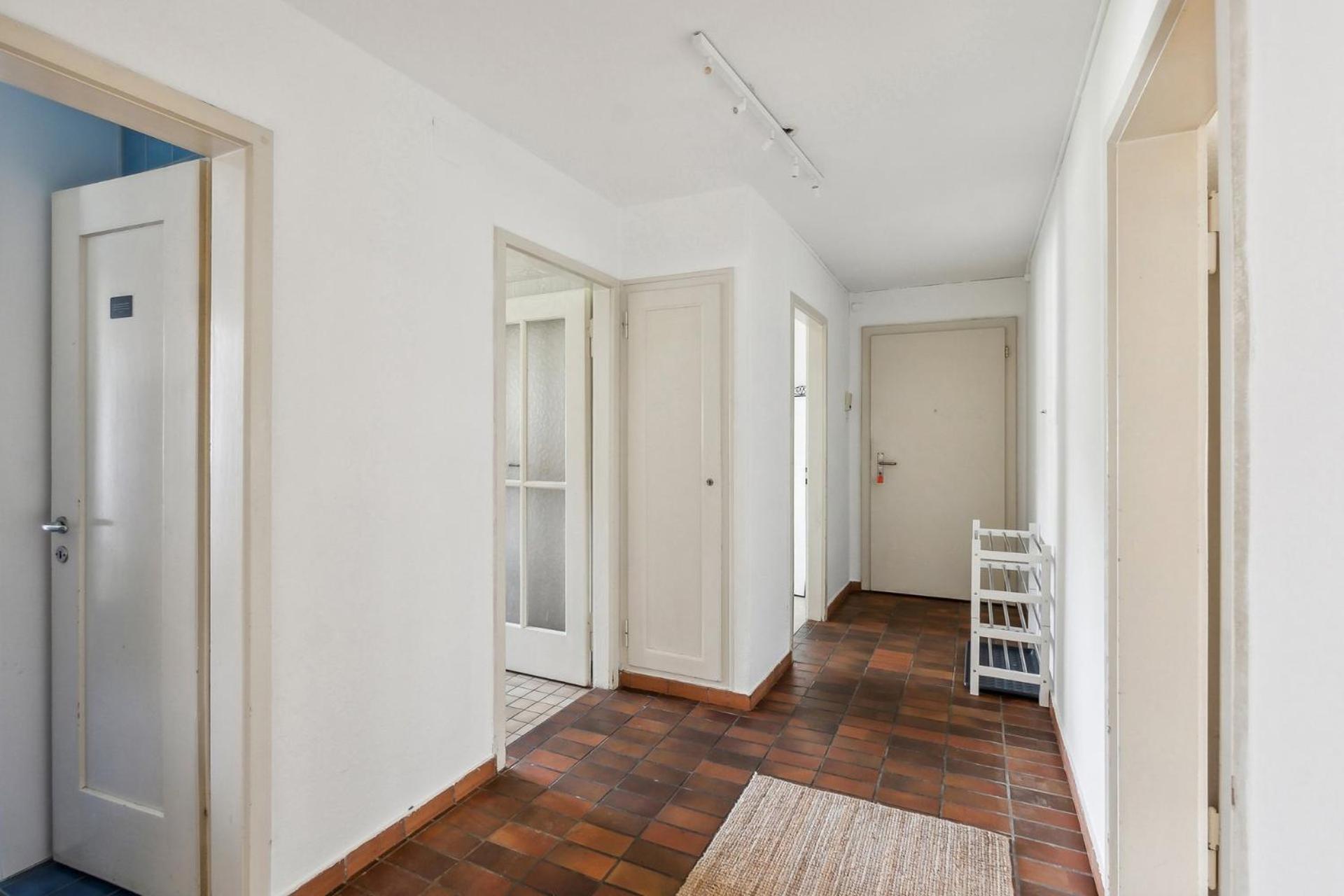 Affordable Comfort In Apartment Zurich