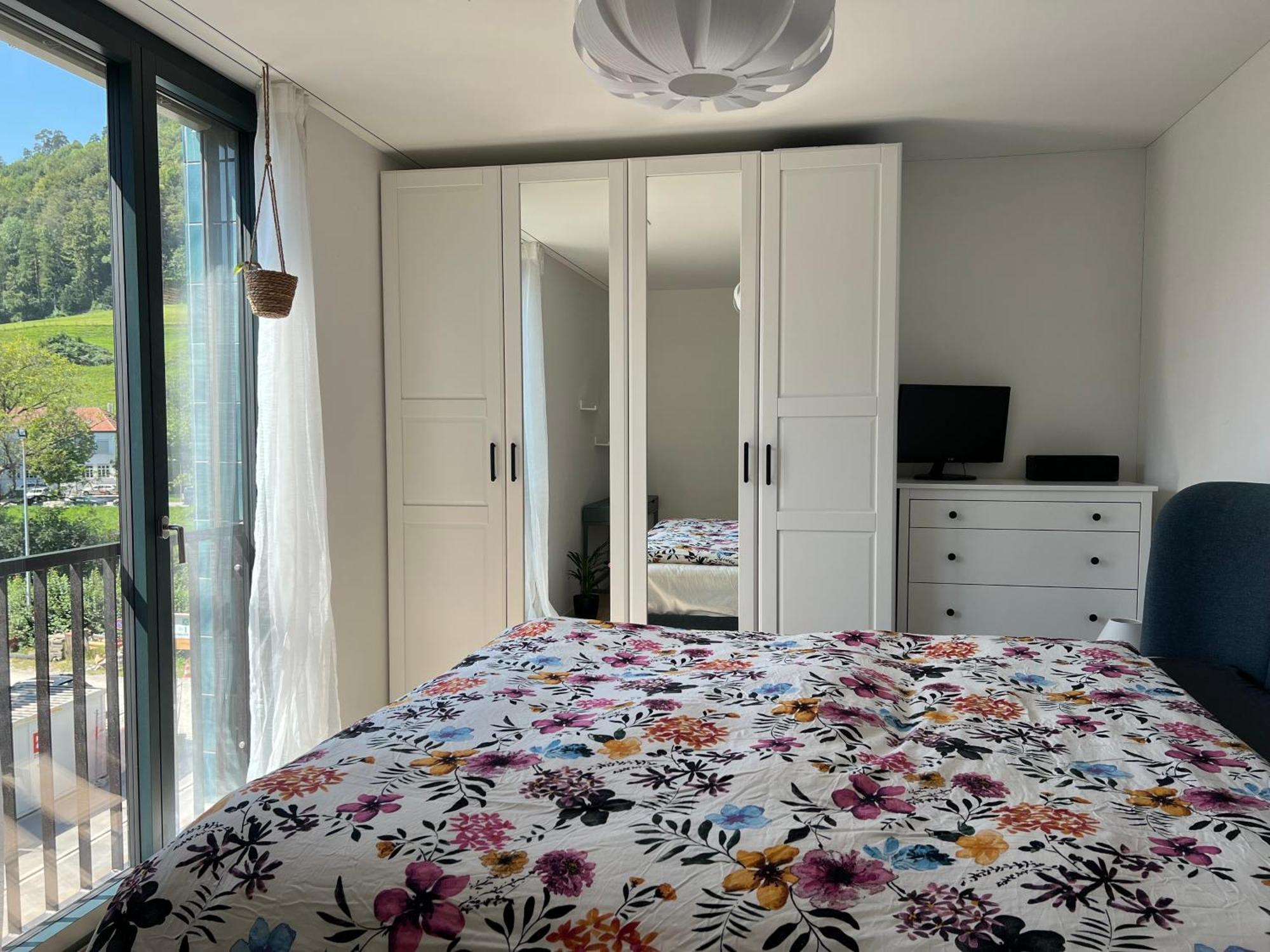 Luxury 2 Bedrooms, Stunning View, 10 Min To Center Apartment *