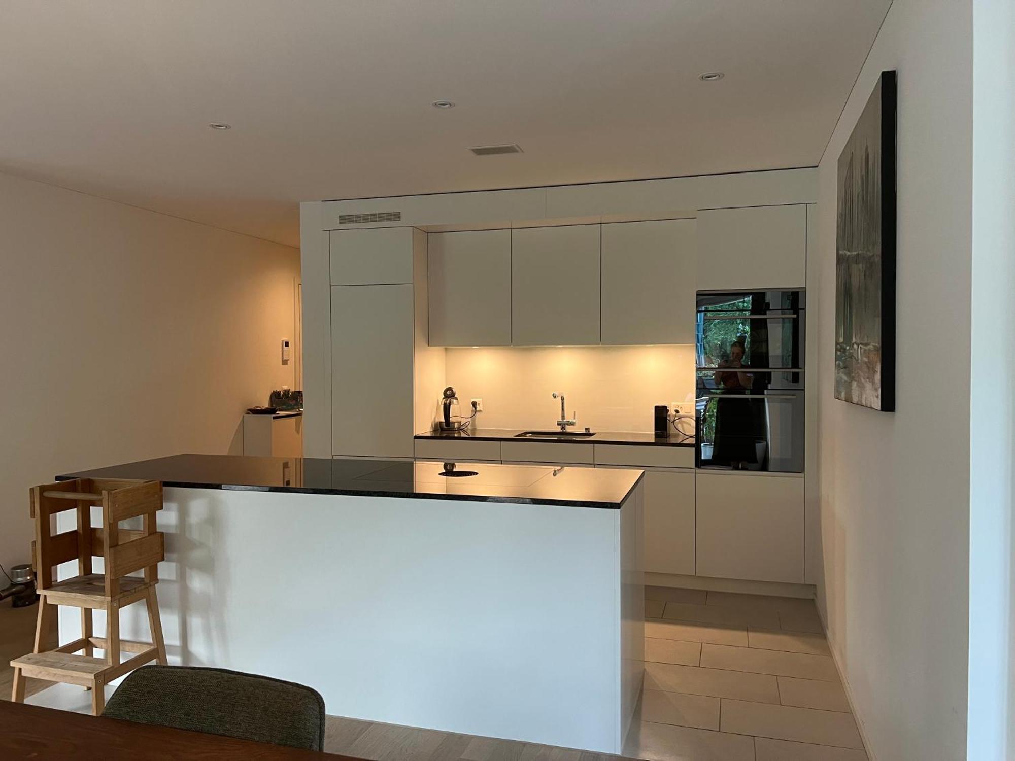 Luxury 2 Bedrooms, Stunning View, 10 Min To Center Apartment *