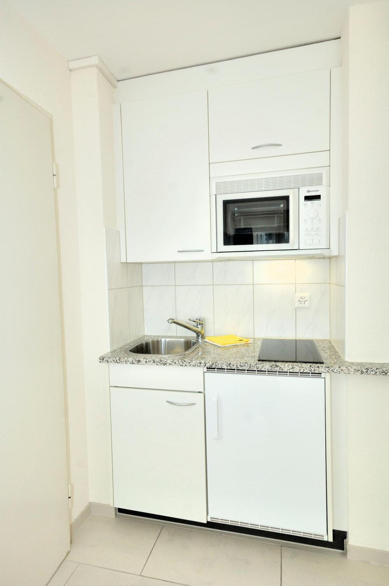 Apartment In The Heart Of - Crown 35 Zurich