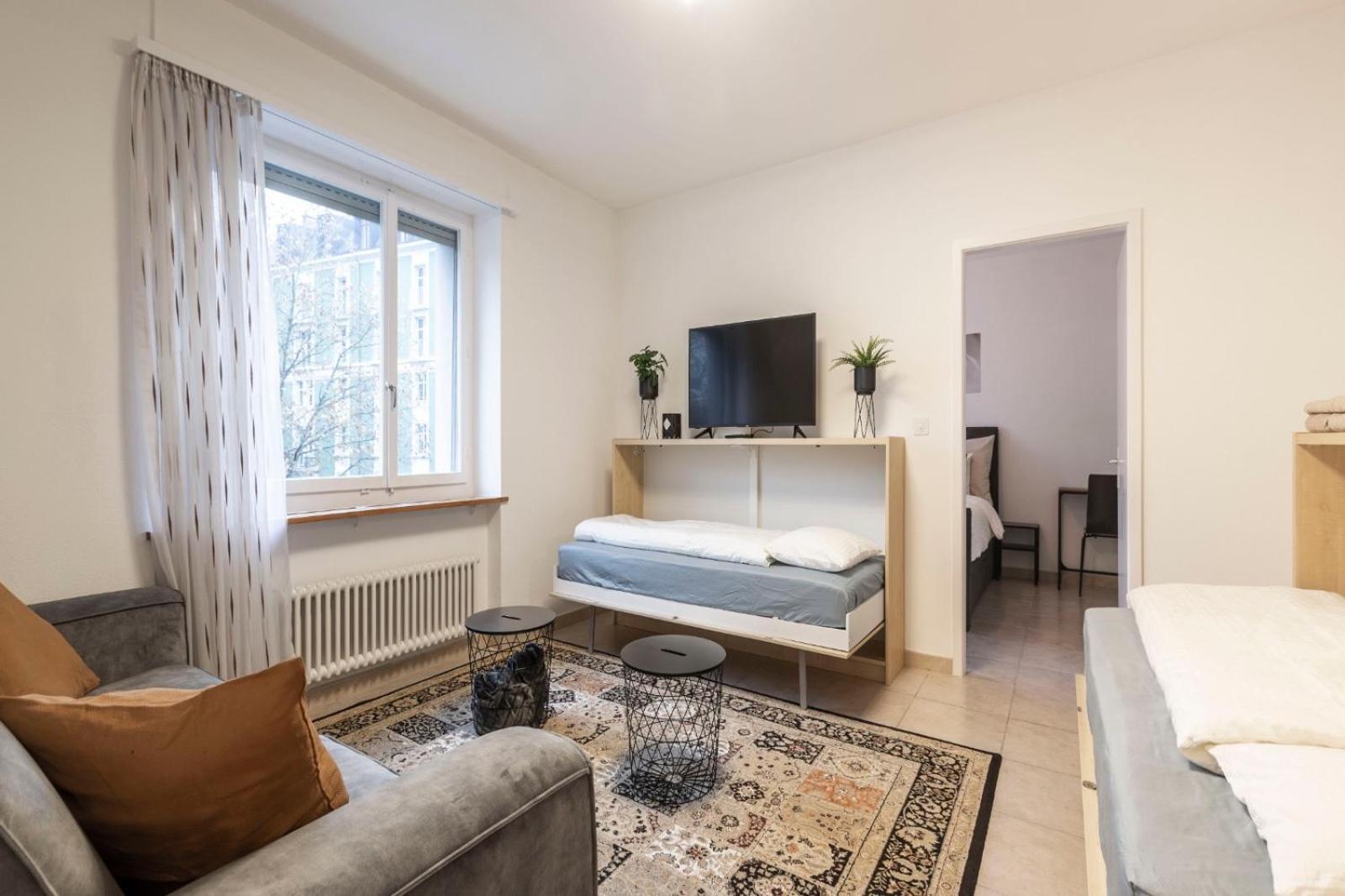 Gemuetlich Eingerichtete Im Herzen Von Zurich