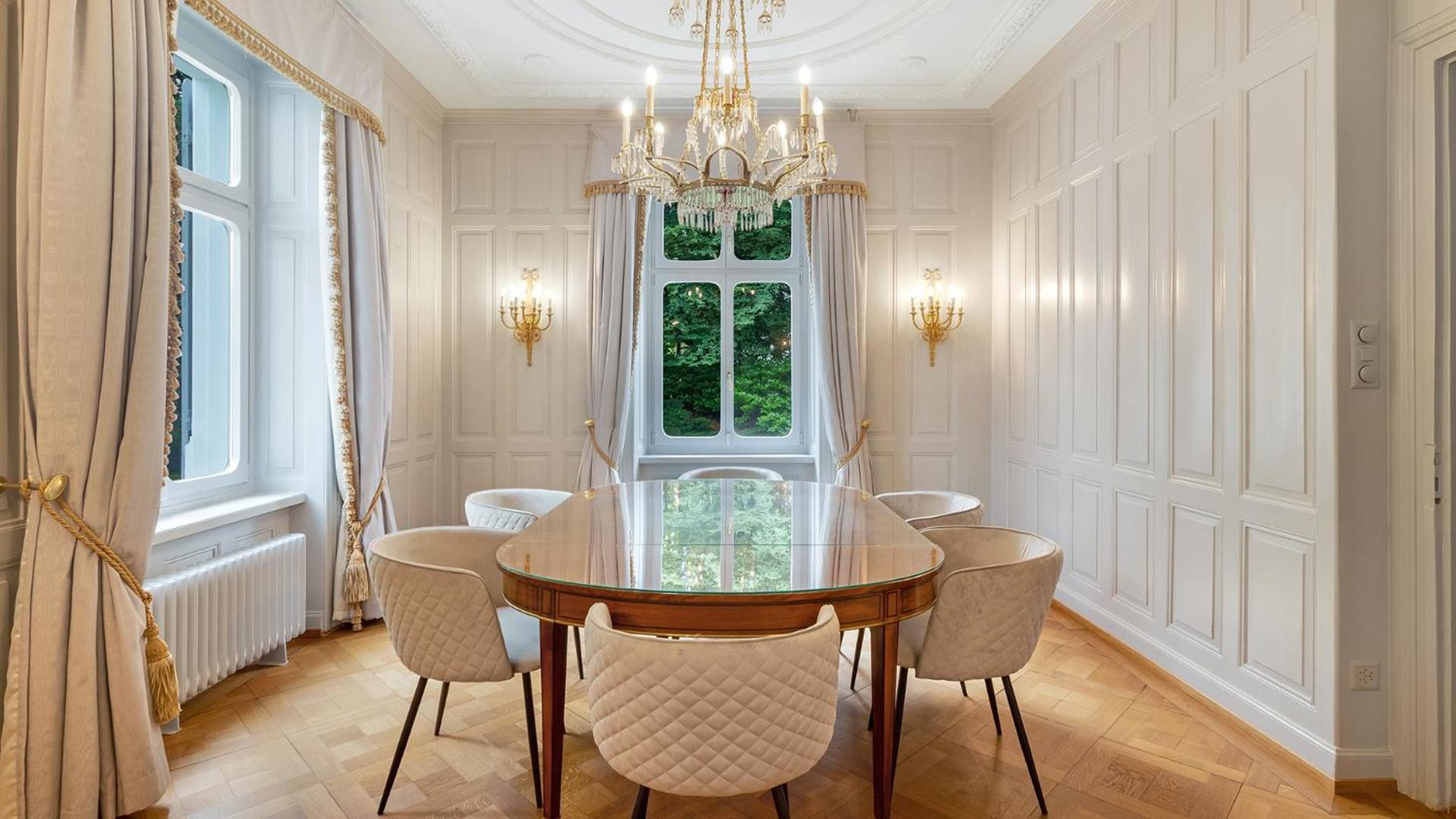 Private Luxury In Villa *