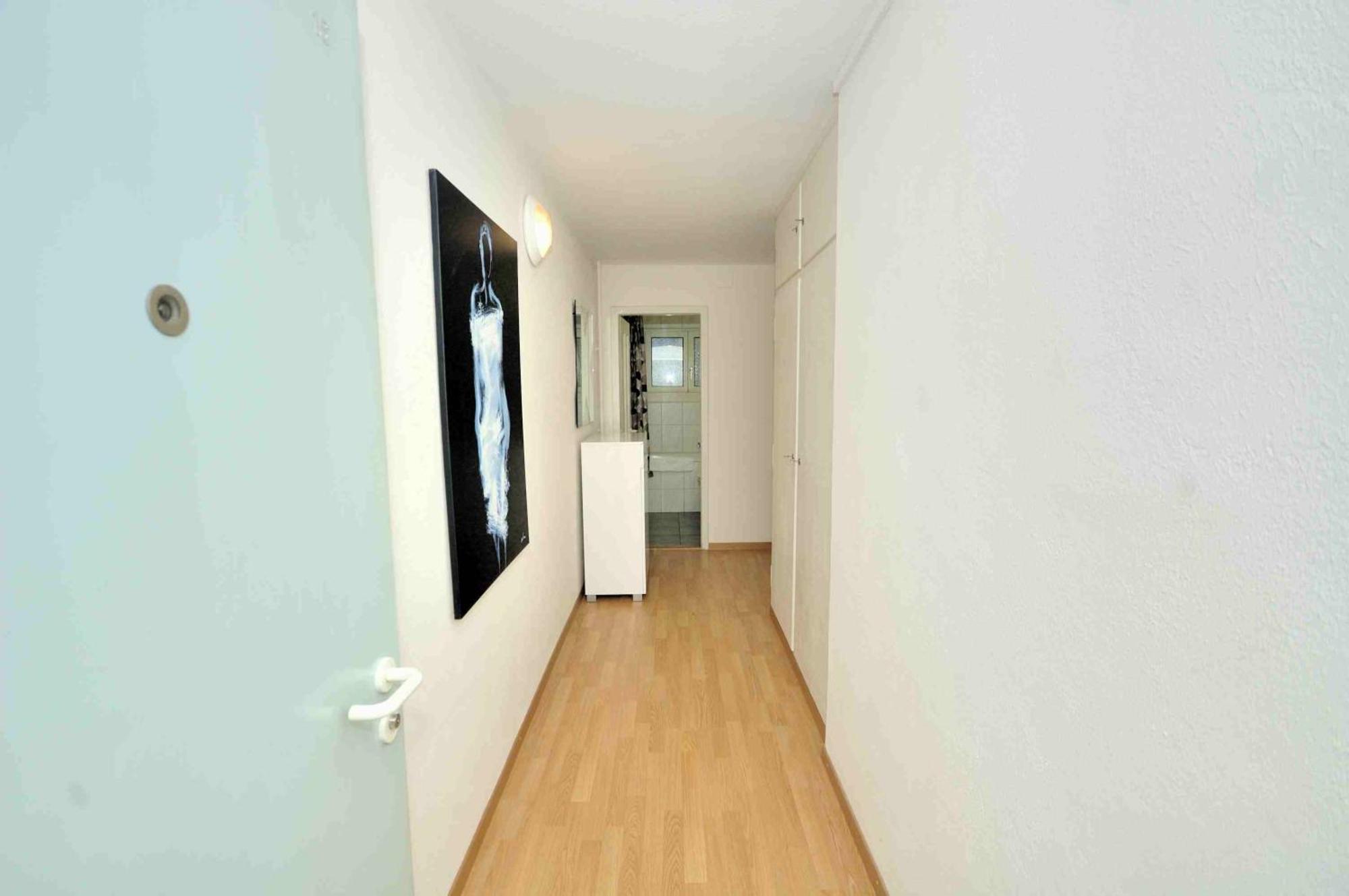 Modern Near Main Station - Crown 16