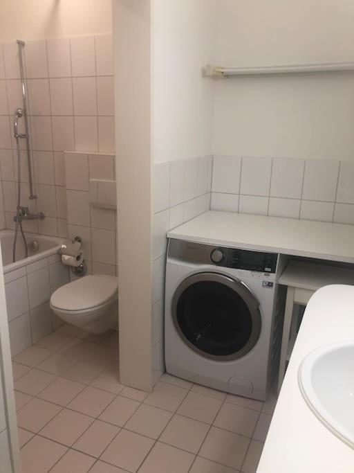 Apartment Executive 1br Flat, Center - Hammer 3 Zurich