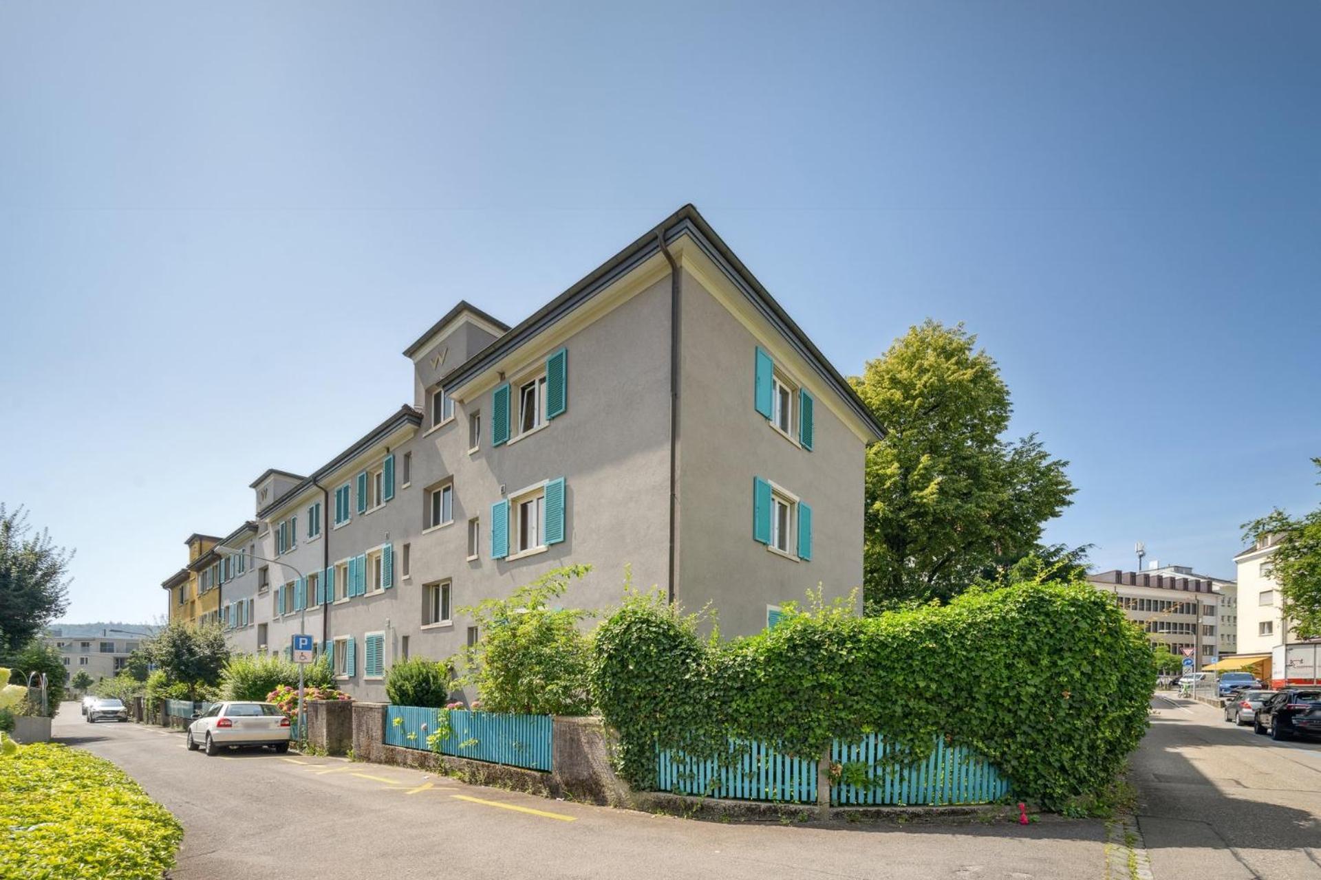 Comfortable In Oerlikon 20 Minutes Away From Airport Zürich