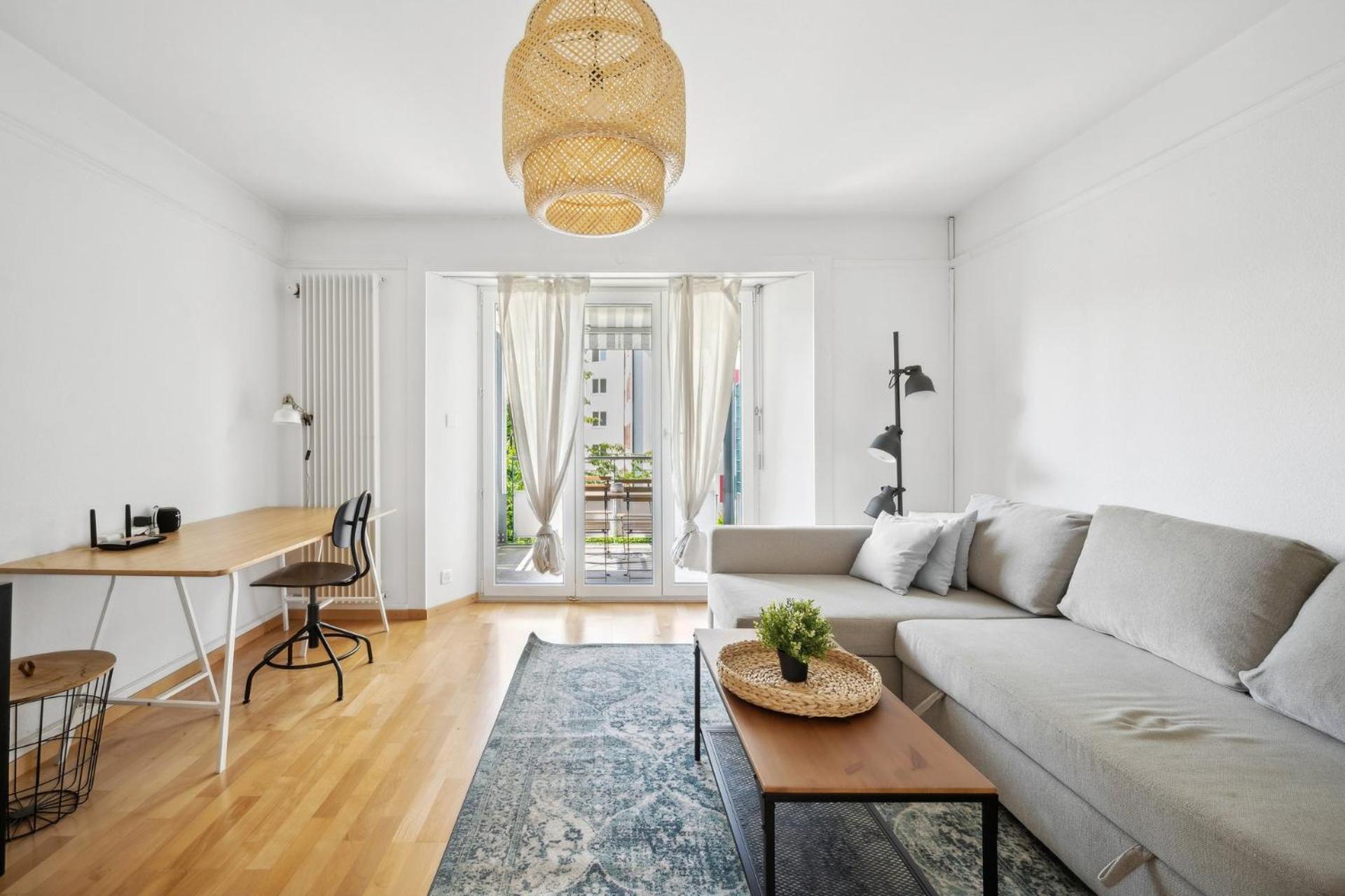 Comfortable In Oerlikon 20 Minutes Away From Airport Apartment Zürich