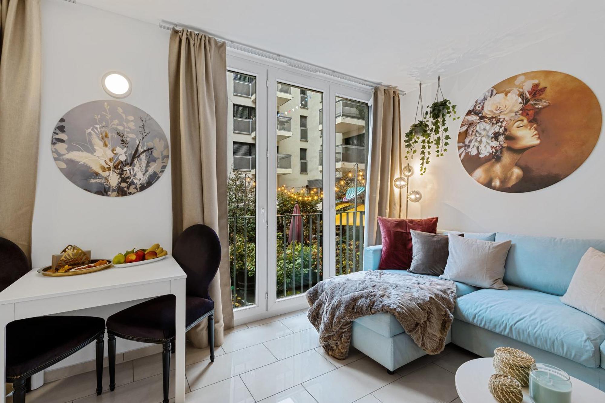 Apartment Boutique & Downtown & Kingsize & 700mbps & Workspace