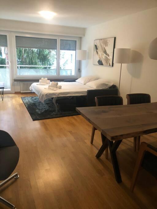 Cozy And Sunny 2br Flat In The Centre - Sky10 Apartment