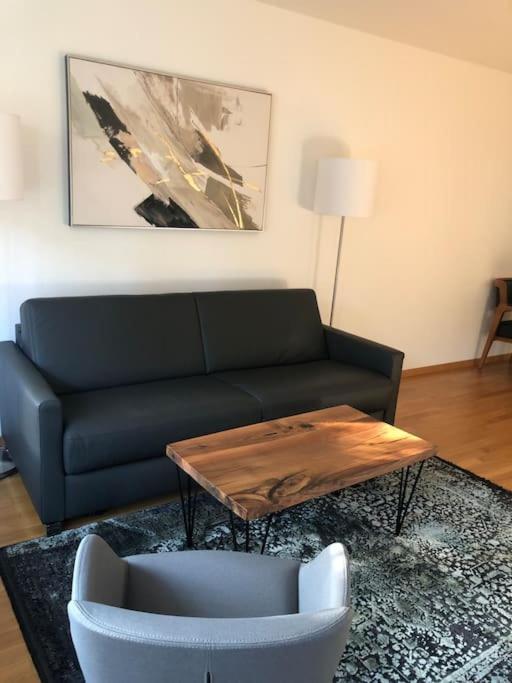 Cozy And Sunny 2br Flat In The Centre - Sky10 *