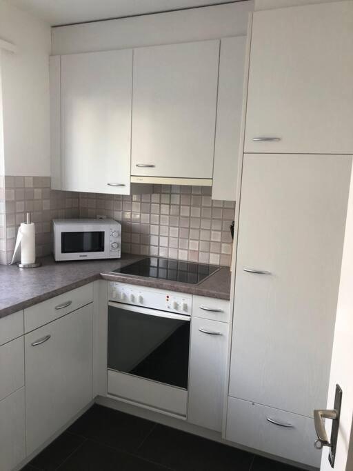 Cozy And Sunny 2br Flat In The Centre - Sky10