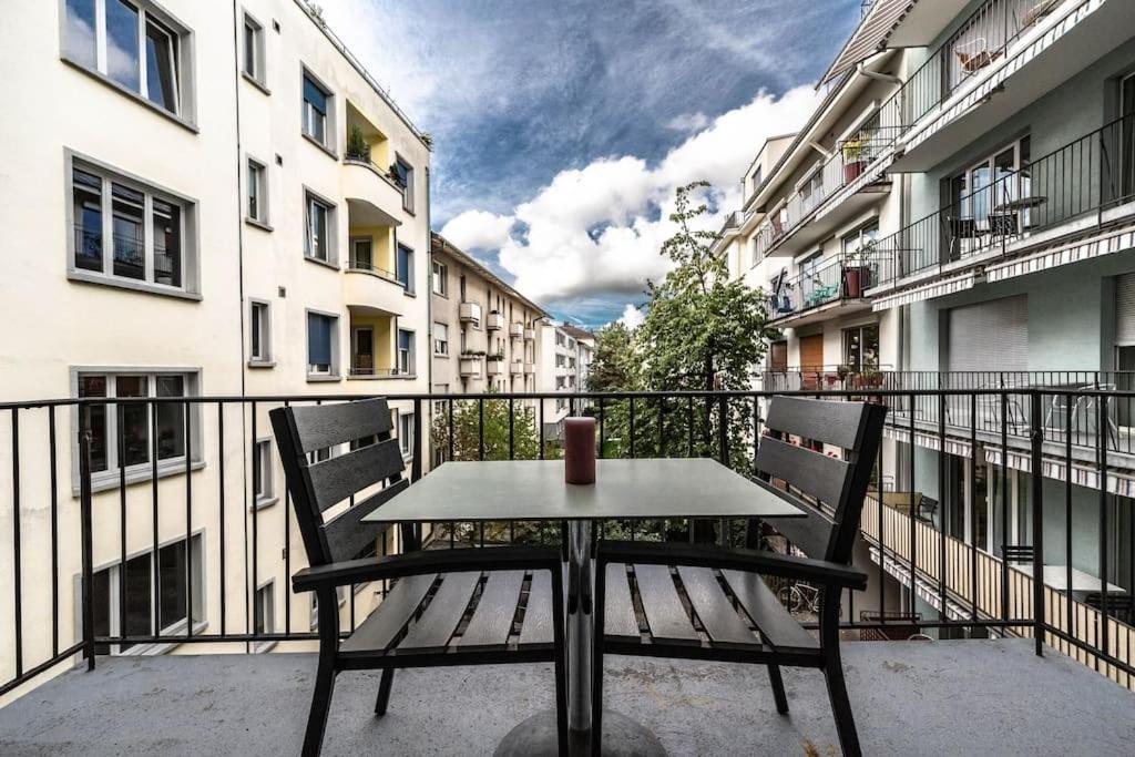 1 Bedroom Flat Center Near - D7