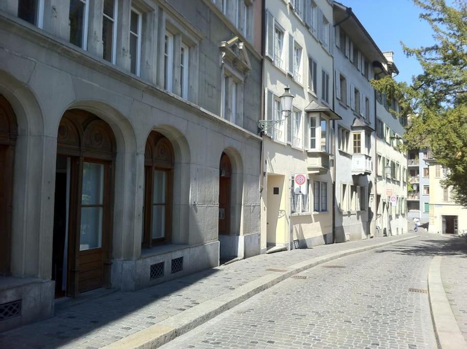 Charming In Old Town - Uz 12