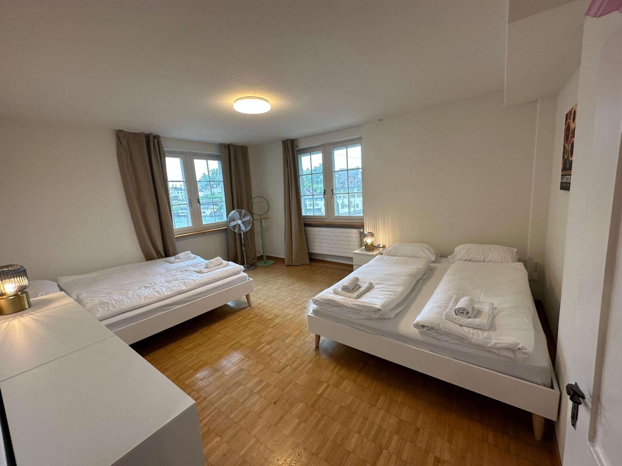 Hitrental Limmatquai Apartment Zurich