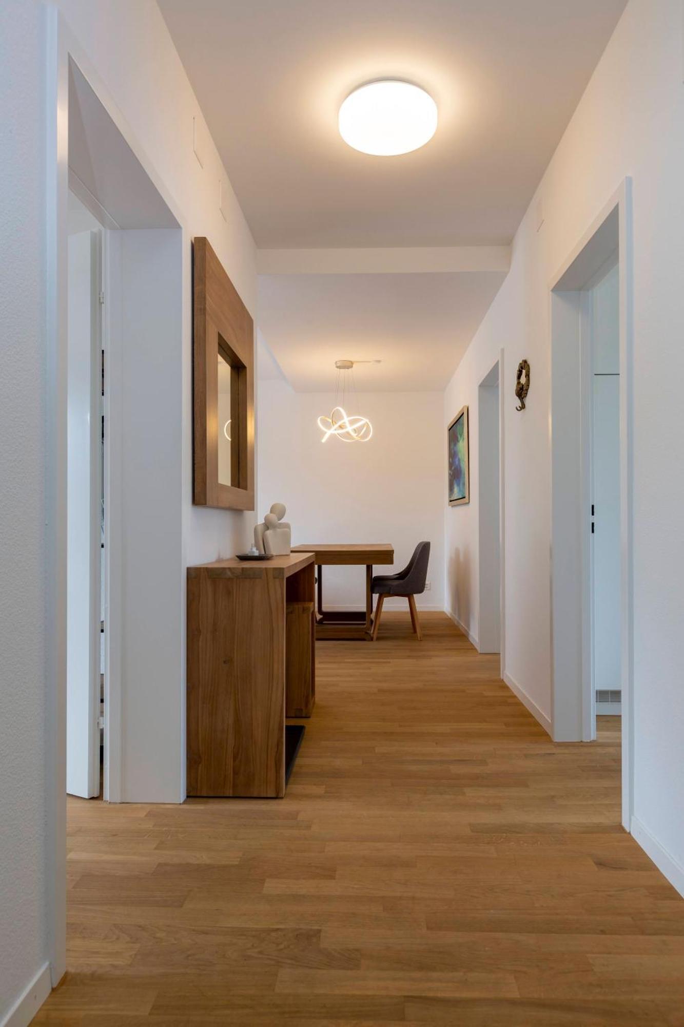 Kaya 4a - Downtown 2br With Balcony Zurich