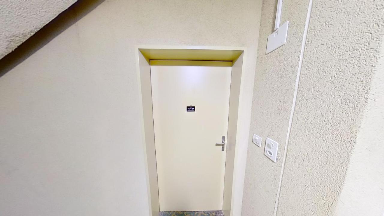 Chic 3-bedroom Near Center * Zurich
