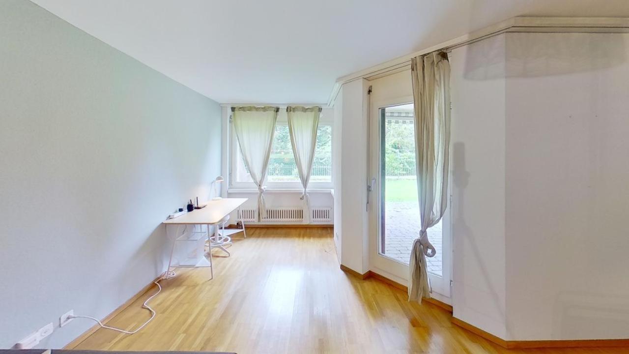 Apartment Chic 3-bedroom Near Center Zurich