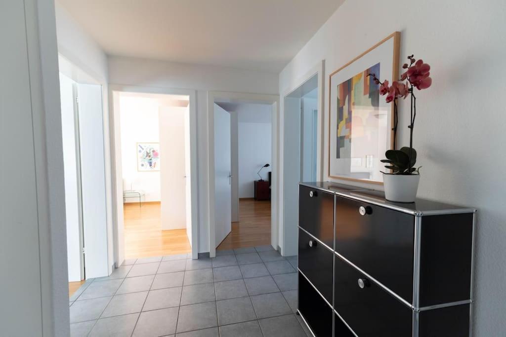 2 Bedroom Close To - D2 *