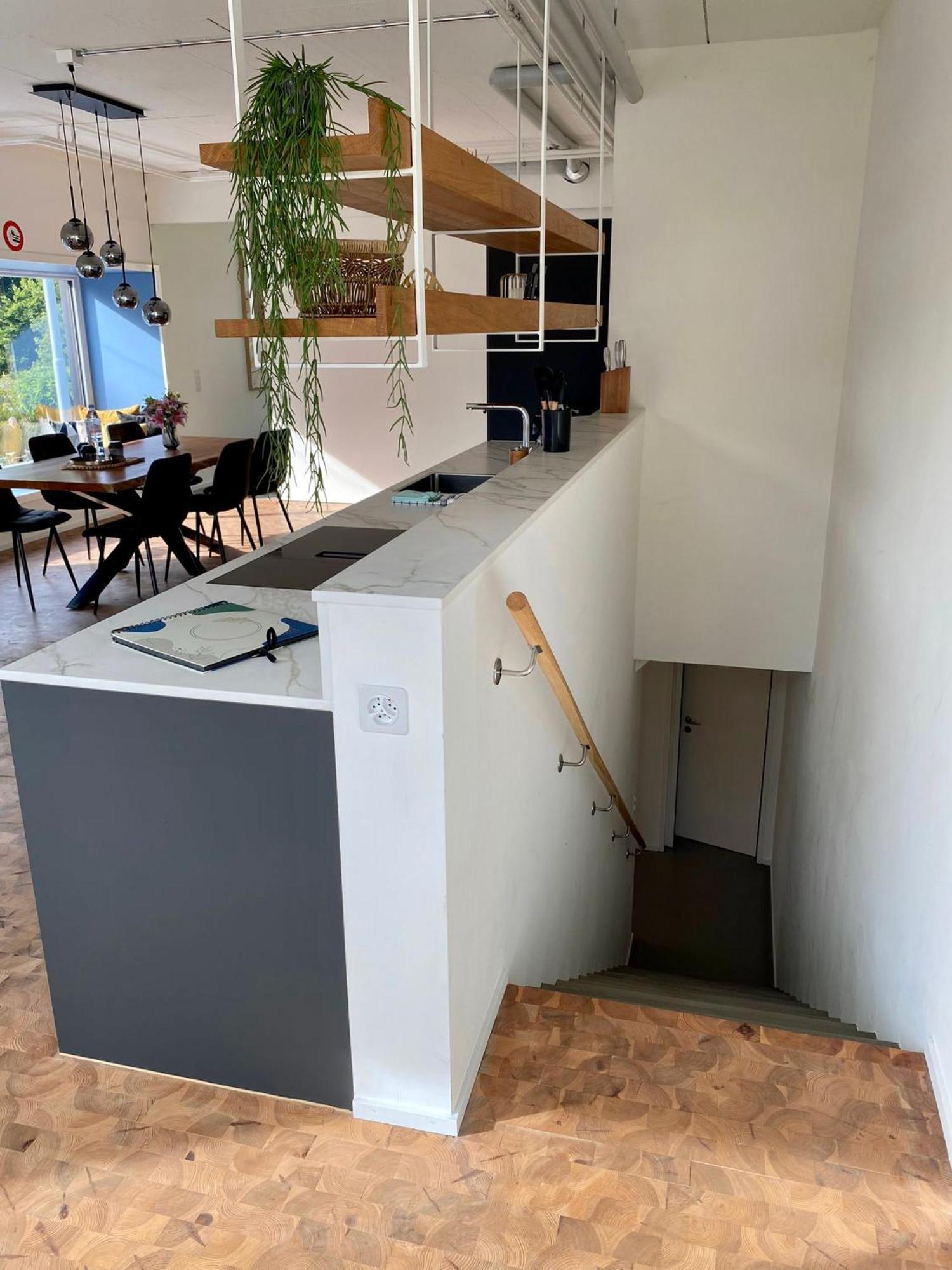 120m2 Modern 3-bedroom Loft In * Zürich