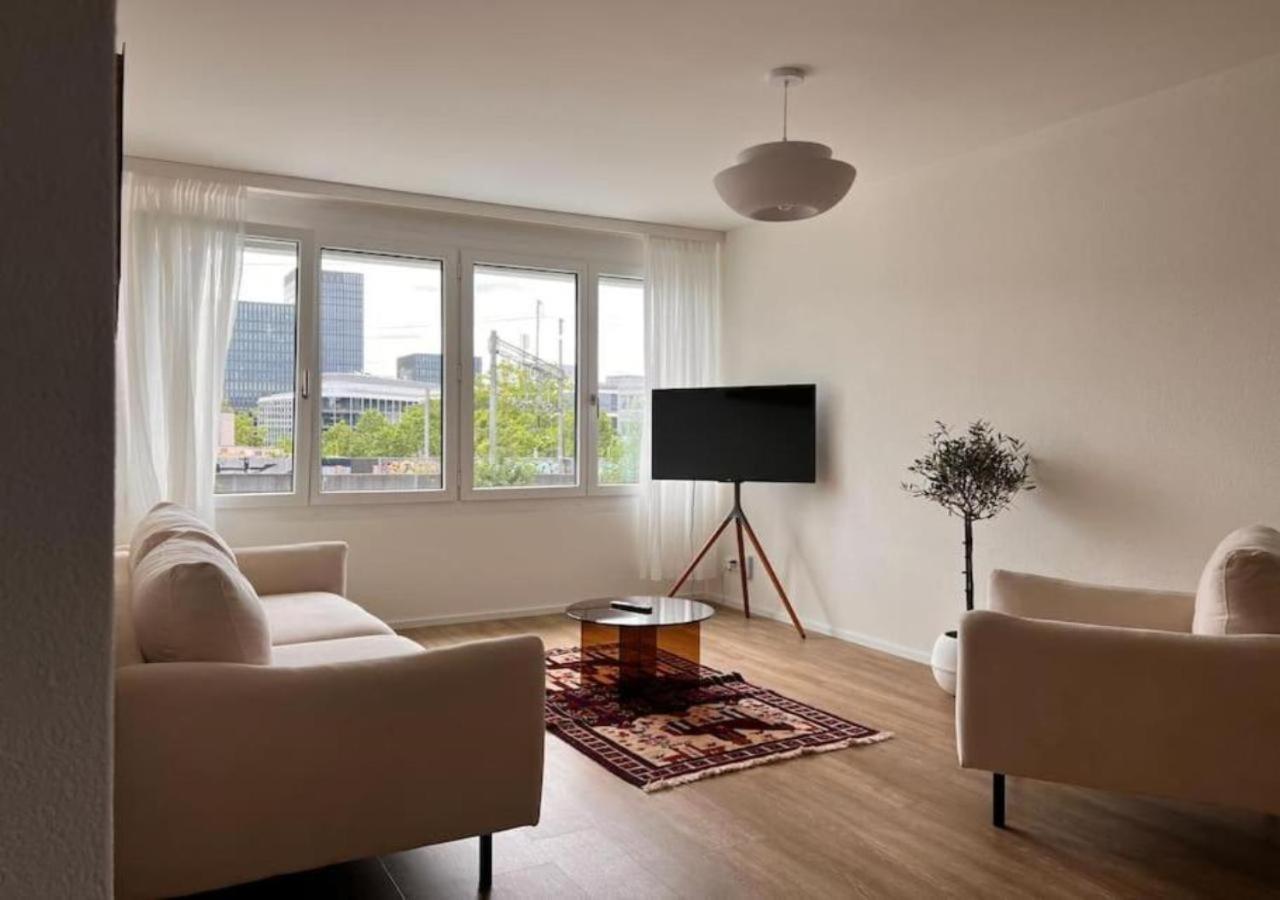 Exclusive Floor For 10 Guests -30-