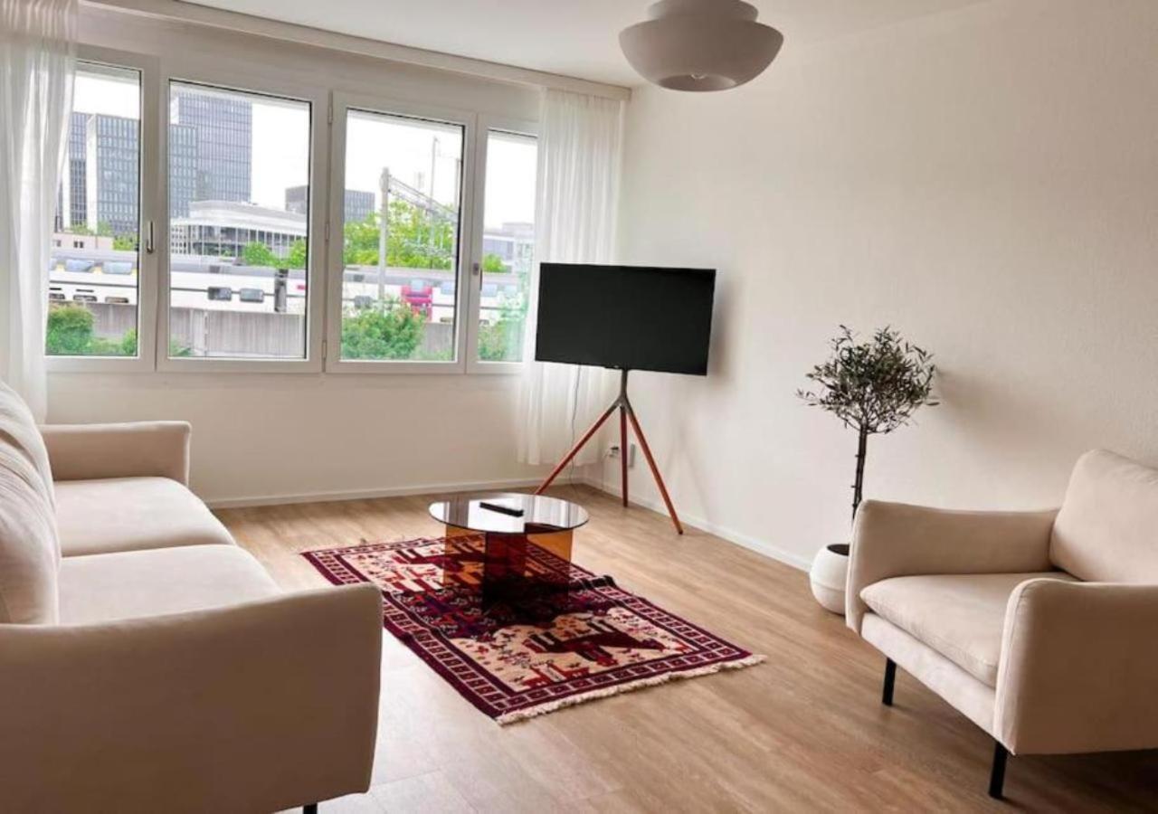 Exclusive Floor For 10 Guests -30-