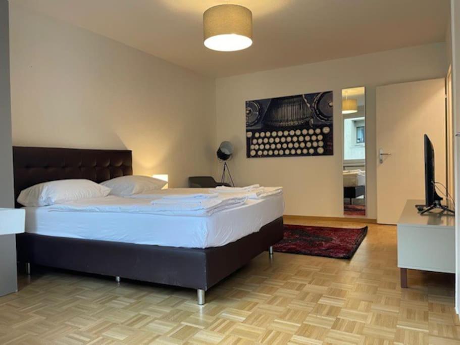Apartment Cute Next To Museum Of Art - Art 9 *