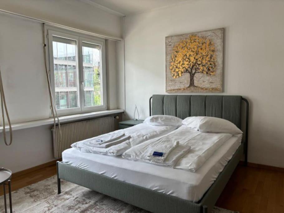 Apartment Very Near - Cross 2 Zurich
