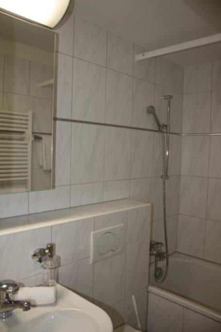 Executive 1bd Flat In Center - Hoesch 3 *