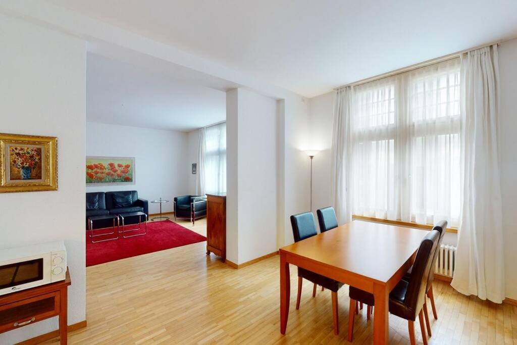 1br Near - Fb6 Apartment *