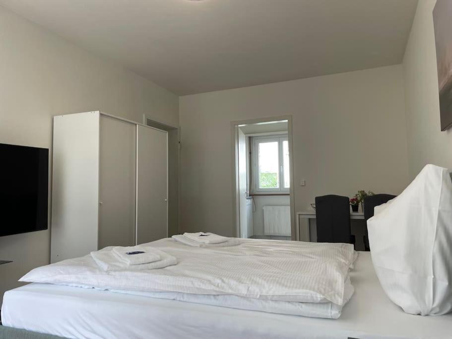 Practical Nearby - Cross 6 Apartment Zurich