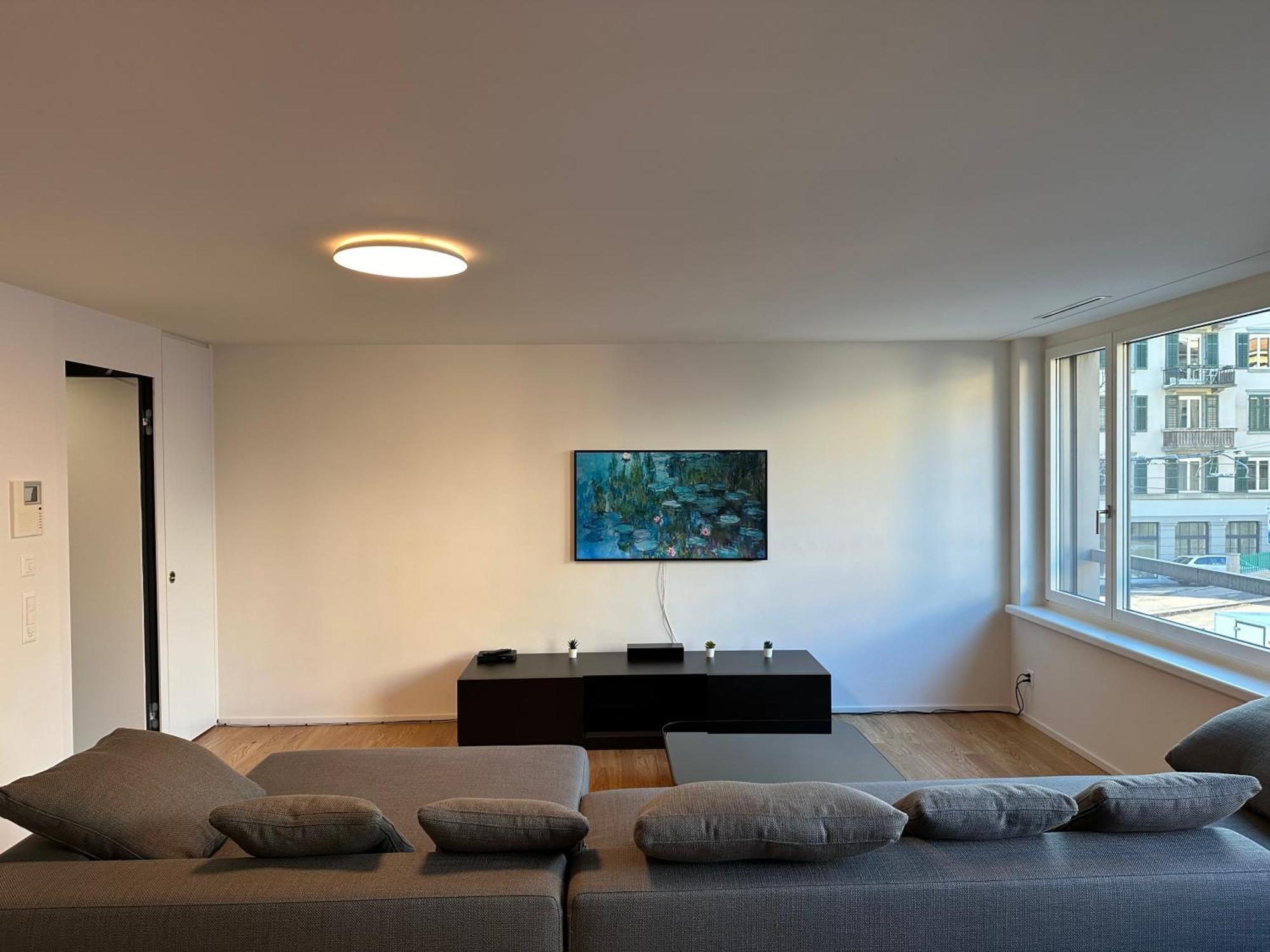 Wollishofen Station, 2 Bedroom, Kitchen & Parking