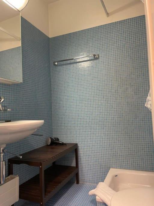 Very - Art 3 Apartment *