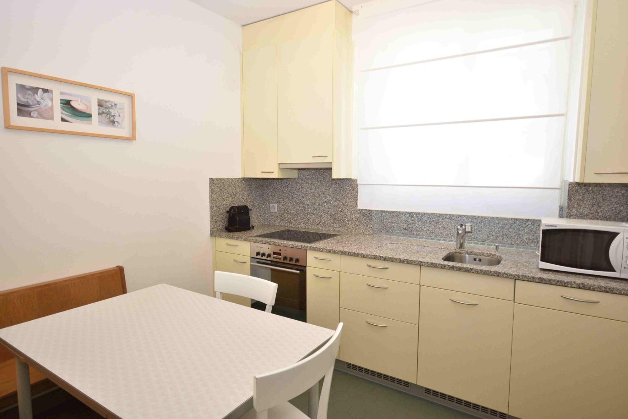Apartment 2br Flat Near And - Stardust 22