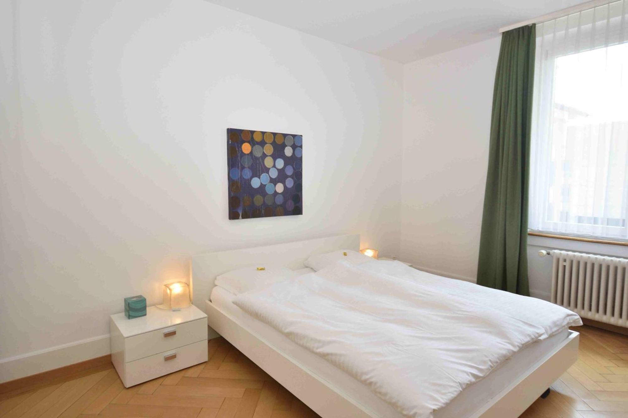 Apartment 2br Flat Near And - Stardust 22 *