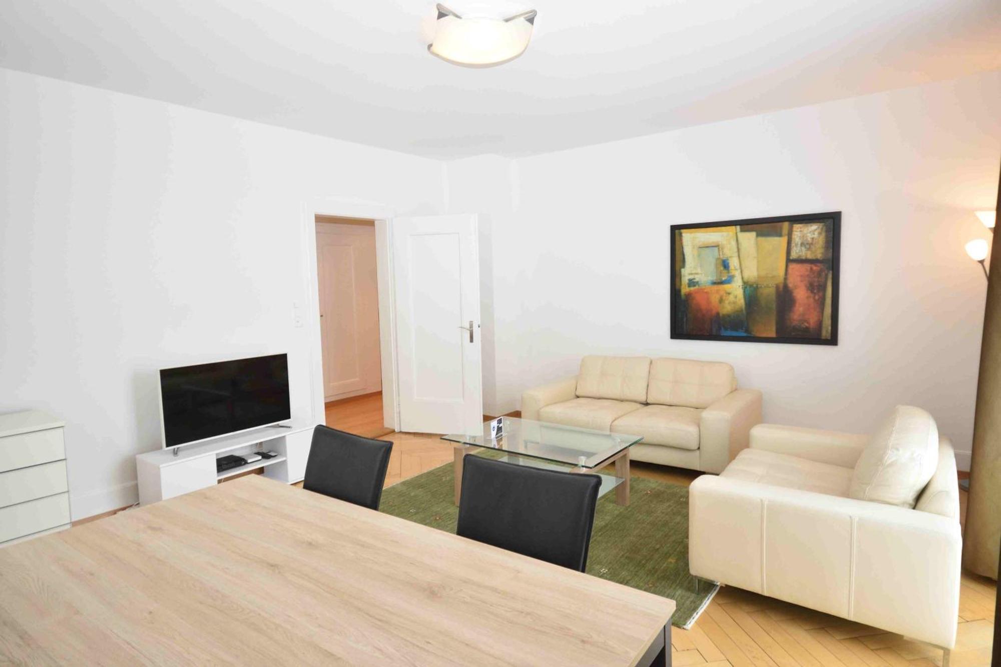 2br Flat Near And - Stardust 22 Apartment Zurich