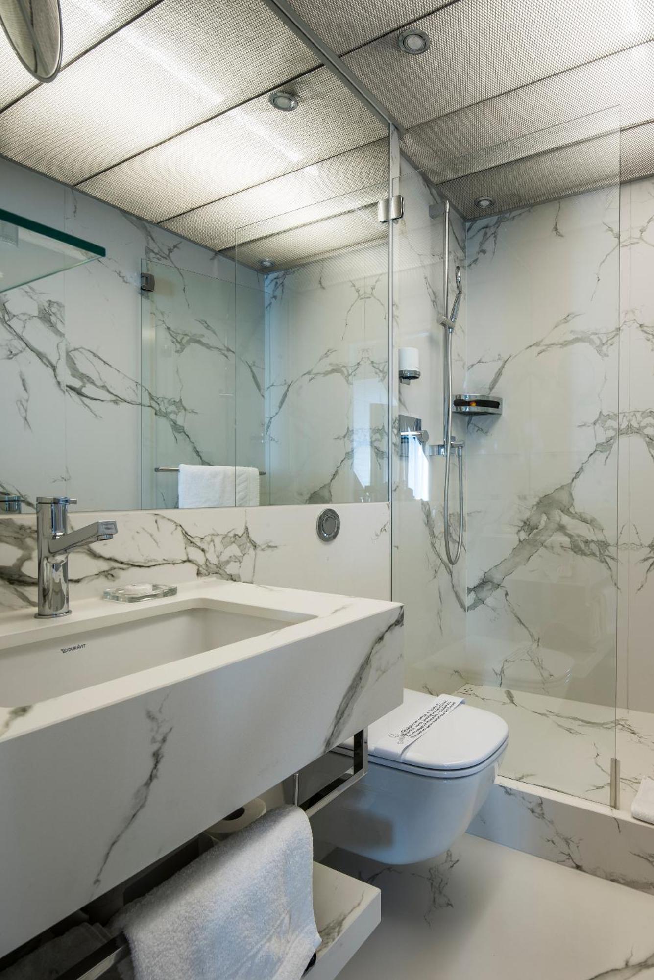 Hotel Plaza 4*