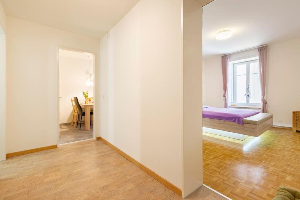 Apartment Enjoy And The Super