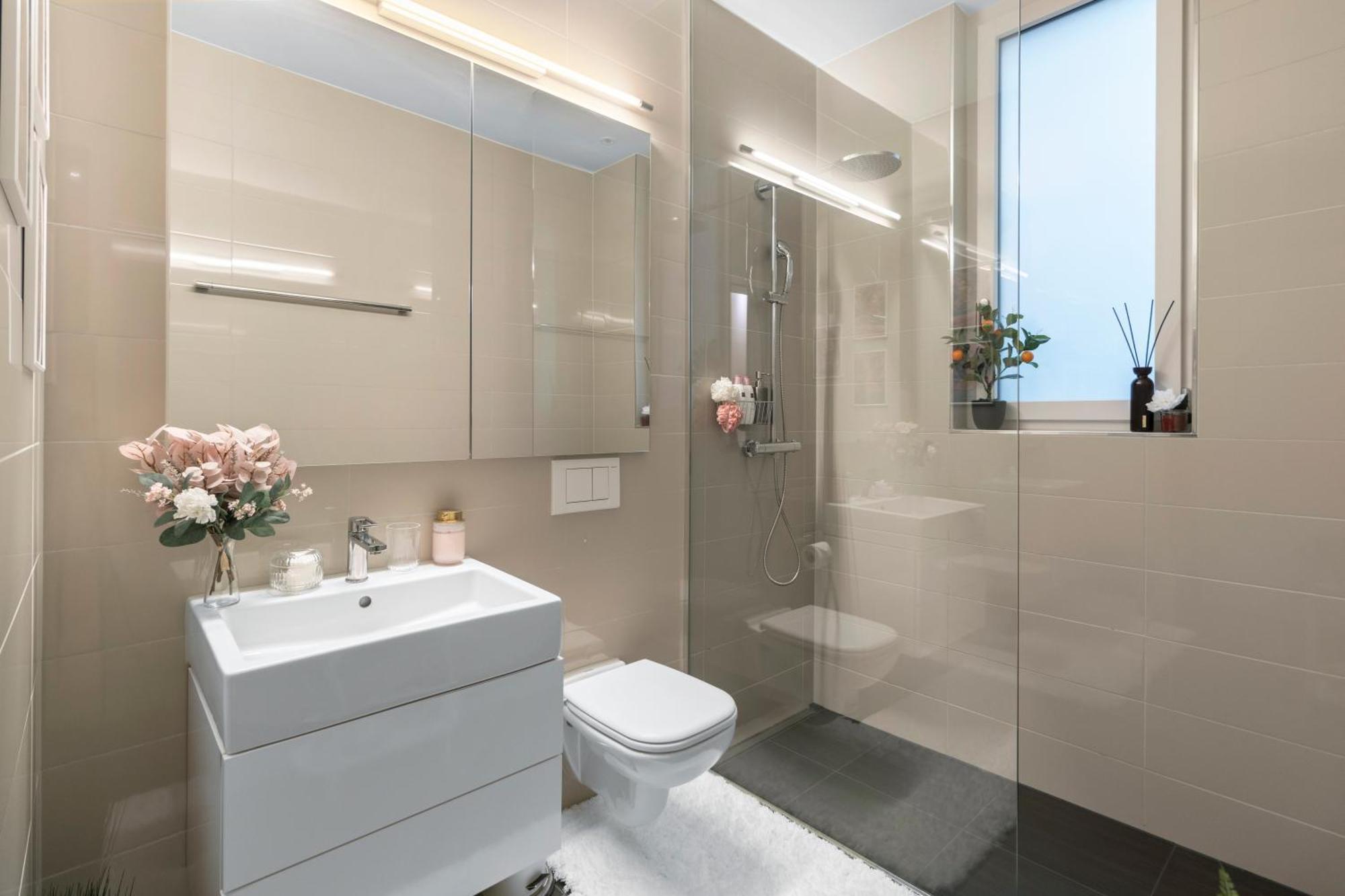 Boutique & Lux I Location I Freeparking I Ac I Fast Wifi Apartment Zurich