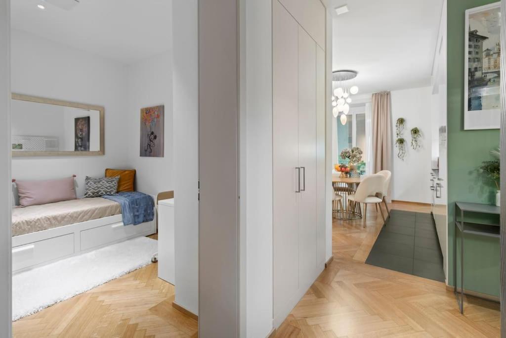 Boutique Luxury I Location I Freeparking I Private Terrace I Ac I Fast Wifi Apartment Zurich