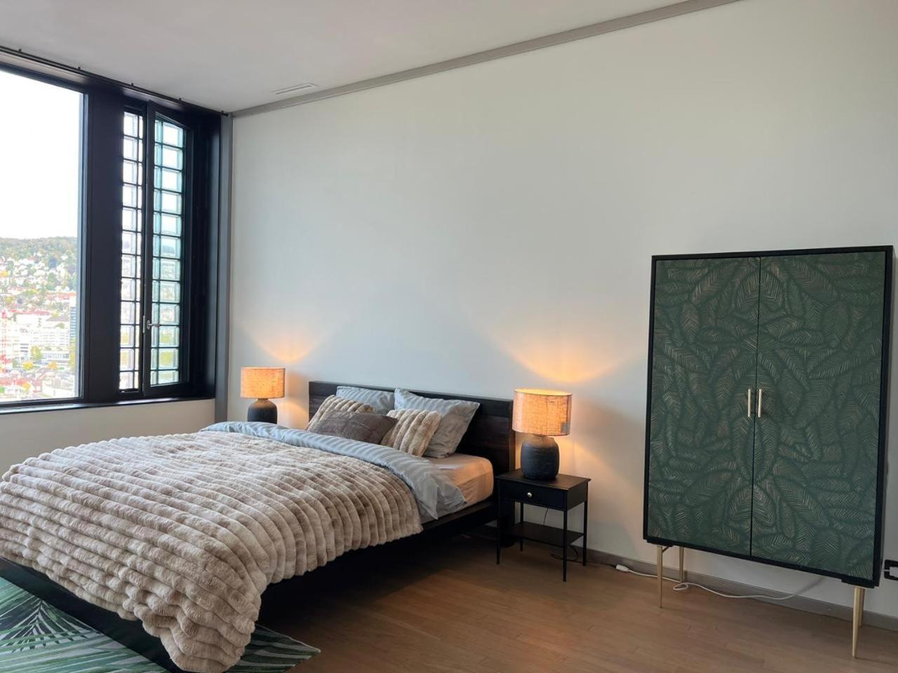 Penthouse Paradise Stunning City Views Zürich