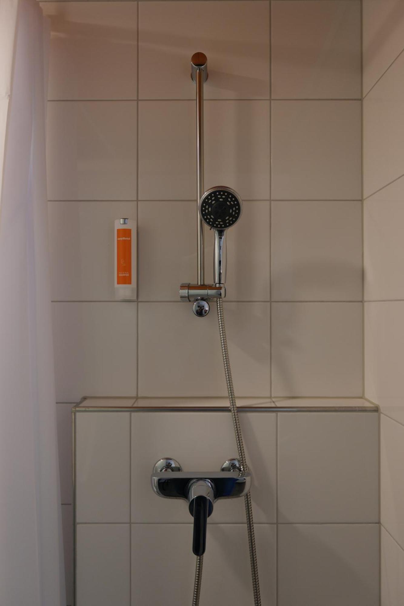 Easyhotel Main Station
