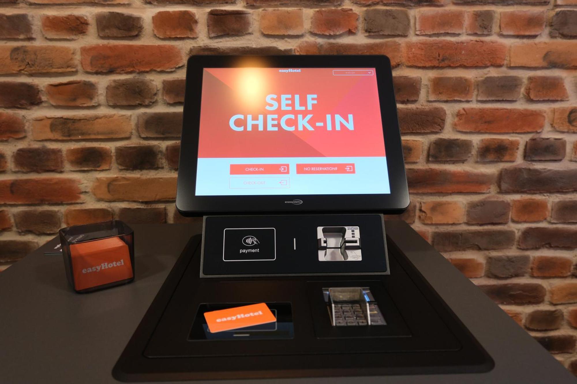 Easyhotel Zuerich City Main Station Hotel Zurich