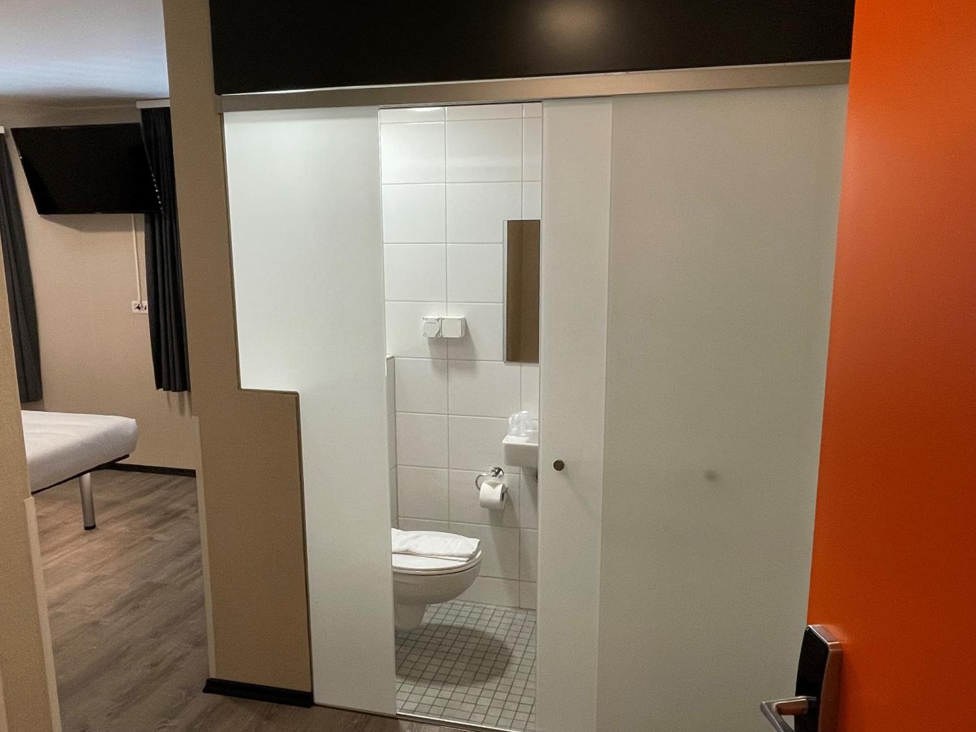 Easyhotel Zuerich City Main Station Hotel Zurich