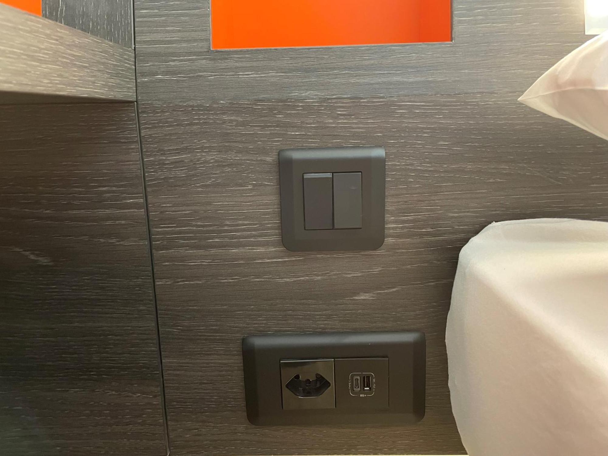 Easyhotel Main Station Hotel Zurich