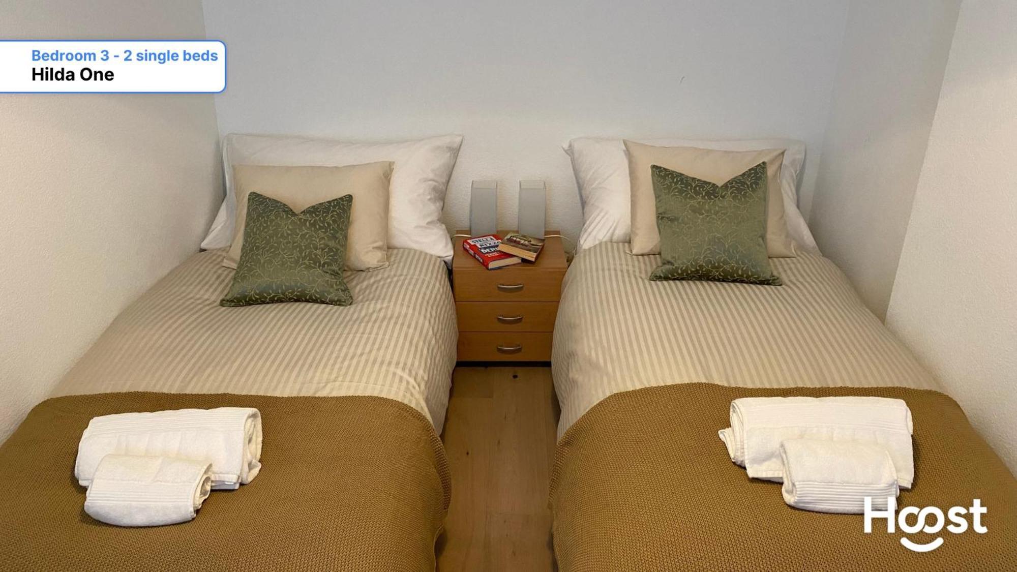 H1 With 4,5 Room, Bathroom, Kitchen, Central, Quiet & Modern With Office Zürich