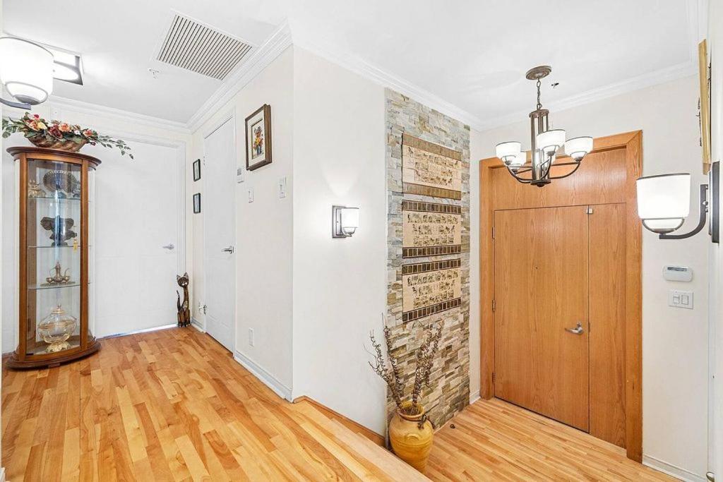 Lakeview Residences Apartment *