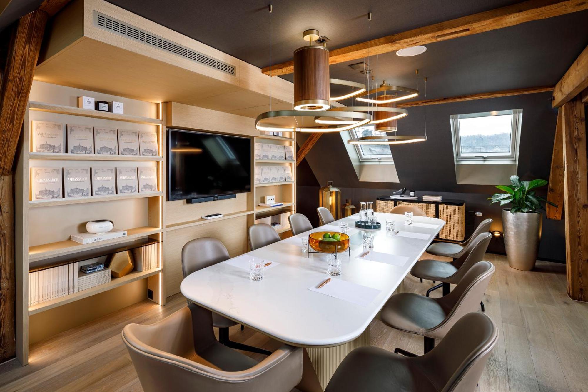 Hotel Small Luxury Ambassador