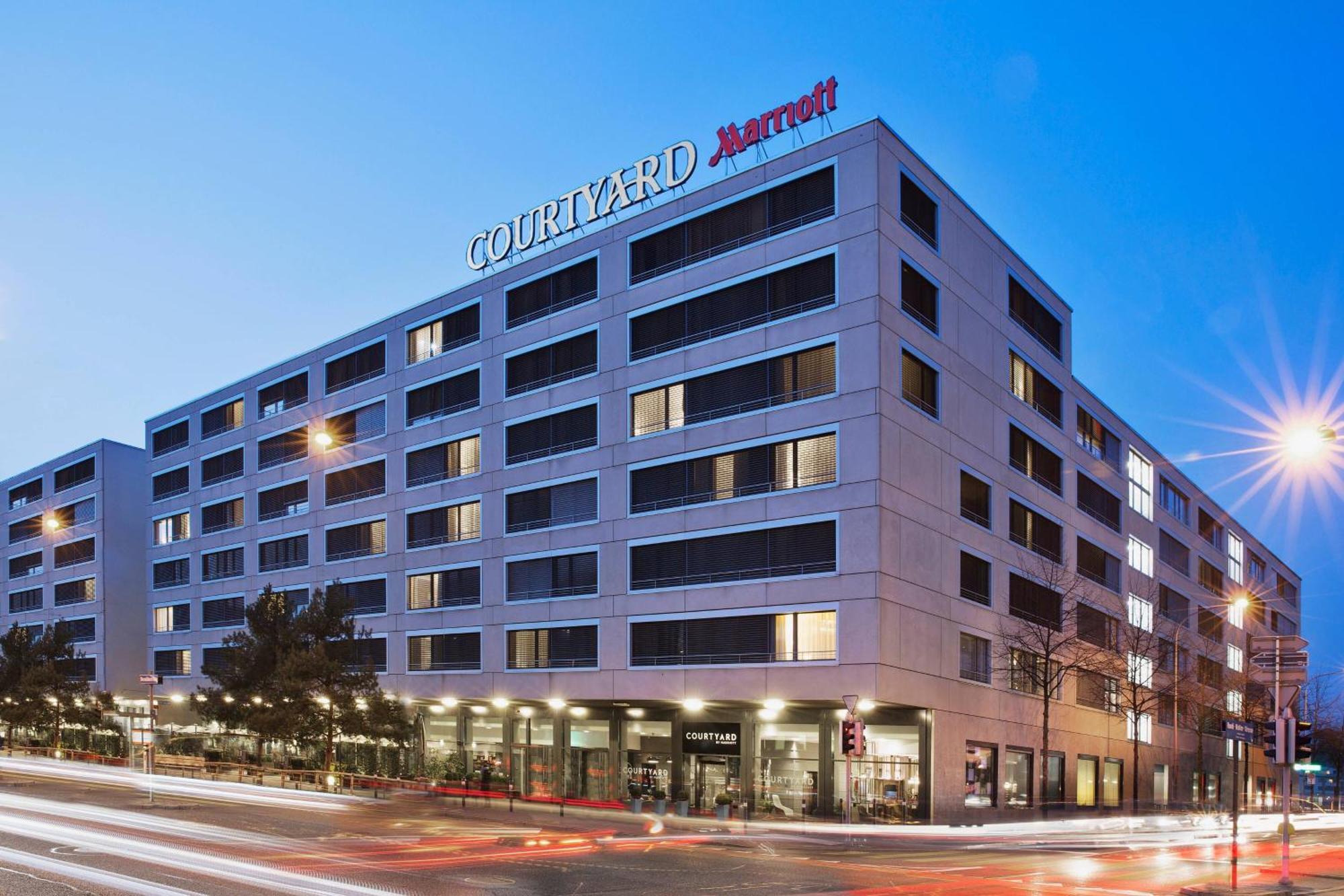 Courtyard By Marriott North Hotel Zurich